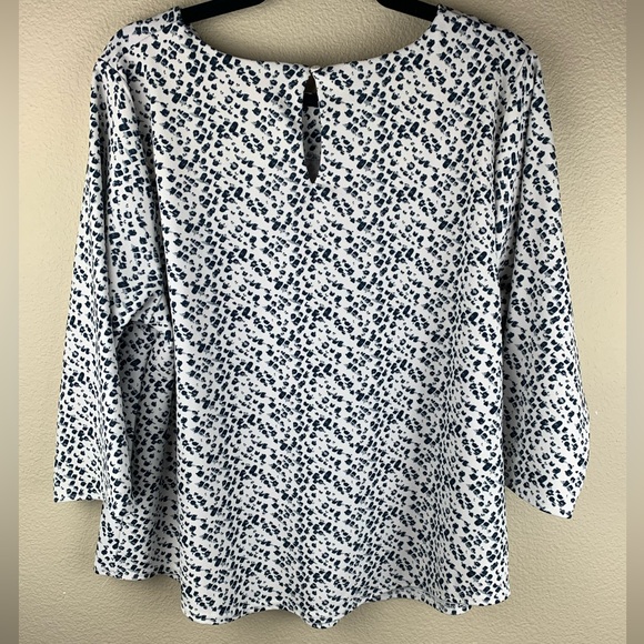 1x Mellowday White with Navy Blue Pattern Work Blouse  with 3/4 length sleeves - Picture 4 of 6